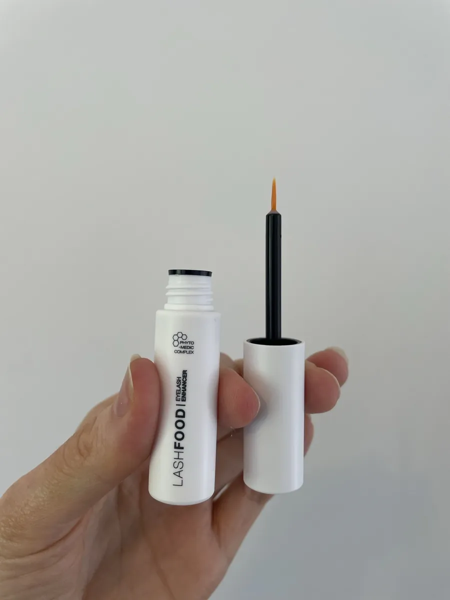 LashFood Phyto-Medic open applicator and brush photographed by The Lash List