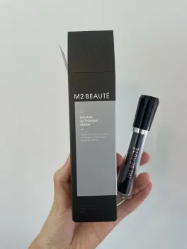 M2 Beauté retail box and tube photographed by The Lash List