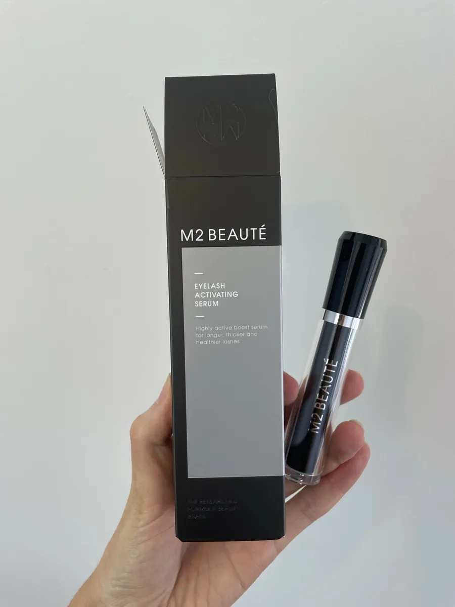 M2 Beauté retail box and tube photographed by The Lash List