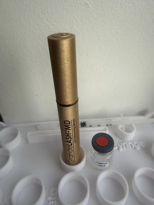 GrandeLASH-MD tube beside its labeled test sample in The Lash List comparison workspace